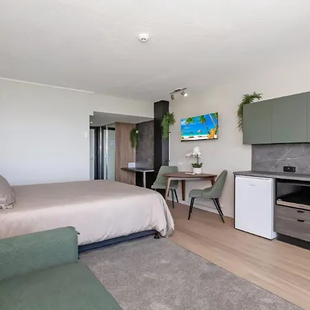 Studio 503 - Prime Spot With Ocean Views Townsville Exterior photo